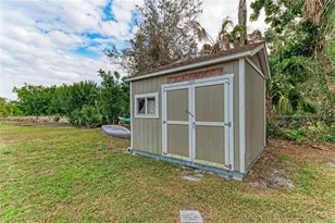 1914 24th Ave W, Palmetto, FL 34221 - Photo 50