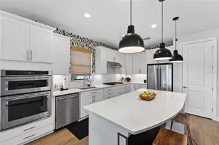 5737 Bay Pine Way, Sarasota, FL 34238 - Photo 12