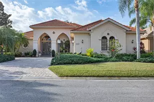 7042 Vilamoura Pl, Lakewood Ranch, FL 34202 - Photo 6