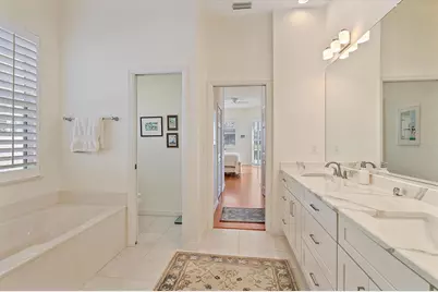 6112 Saddlehorn Avenue, Sarasota, FL 34243 - Photo 20