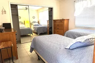 2571 Riverbluff Pkwy, Sarasota, FL 34231 - Photo 16