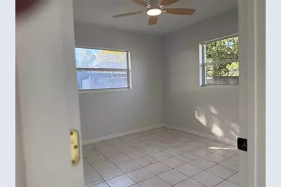 3323 Barstow Street, Sarasota, FL 34235 - Photo 8