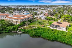 102 Brenda Ln, Nokomis, FL 34275 - Photo 16