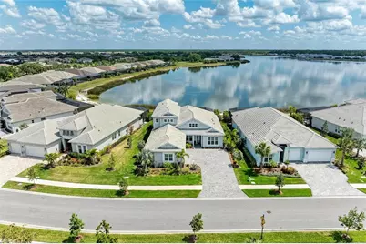 8067 Waterbend Trail, Sarasota, FL 34240 - Photo 2