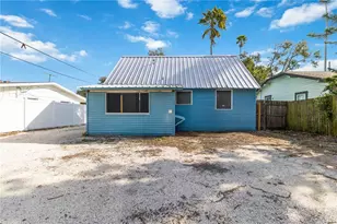 1414 17th St W, Bradenton, FL 34205 - Photo 6