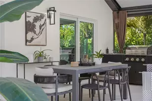 6861 Superior St Cir, Sarasota, FL 34243 - Photo 16