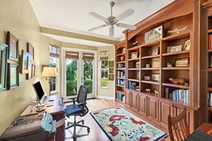 381 Bob White Dr, Sarasota, FL 34236 - Photo 20