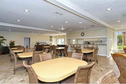 1125 W Peppertree Drive #302, Sarasota, FL 34242 - Photo 36