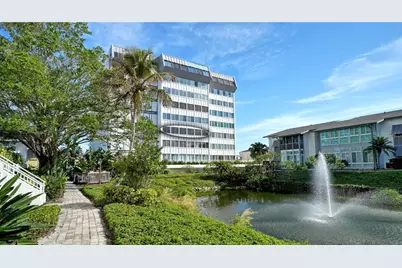 1125 W Peppertree Drive #302, Sarasota, FL 34242 - Photo 30