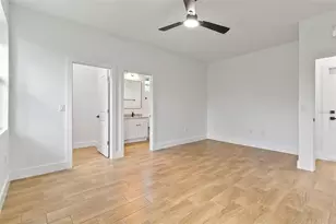 4240 Adelaide Ave, North Port, FL 34288 - Photo 20