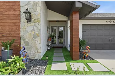 6530 Waterford Circle, Sarasota, FL 34238 - Photo 4