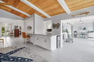 6530 Waterford Circle, Sarasota, FL 34238 - Photo 14