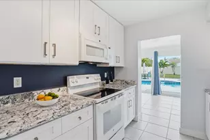 6530 Waterford Circle, Sarasota, FL 34238 - Photo 20