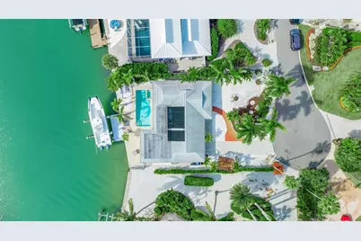 922 Casey Cove Drive, Nokomis, FL 34275 - Photo 1