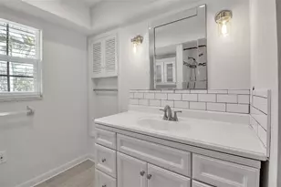 922 Casey Cove Dr, Nokomis, FL 34275 - Photo 22