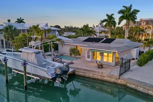 922 Casey Cove Dr, Nokomis, FL 34275 - Photo 4