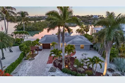 922 Casey Cove Drive, Nokomis, FL 34275 - Photo 2