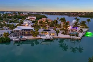 922 Casey Cove Dr, Nokomis, FL 34275 - Photo 46