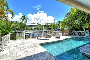 4931 Oxford Dr, Sarasota, FL 34242 - Photo 24