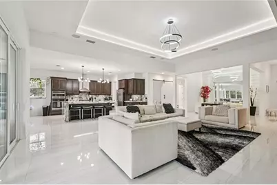 8294 Grande Shores Drive, Sarasota, FL 34240 - Photo 4