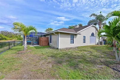 7974 Monticello Lane, Sarasota, FL 34243 - Photo 32