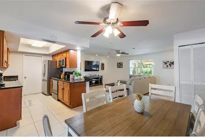 95 S Briggs Avenue, Sarasota, FL 34237 - Photo 14