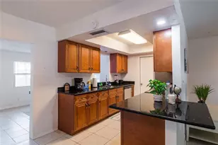95 S Briggs Ave, Sarasota, FL 34237 - Photo 8