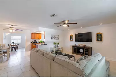 95 S Briggs Avenue, Sarasota, FL 34237 - Photo 6