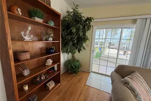 817 S Green Cir, Venice, FL 34285 - Photo 4
