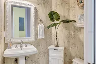 436 Canal Rd, Sarasota, FL 34242 - Photo 40