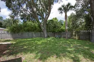 1957 Magnolia St, Sarasota, FL 34239 - Photo 12
