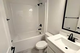 2239 N Biscayne Dr, North Port, FL 34291 - Photo 8