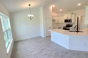 2239 N Biscayne Dr, North Port, FL 34291 - Photo 4