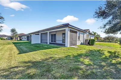 11705 Bluebird Place, Lakewood Ranch, FL 34211 - Photo 34
