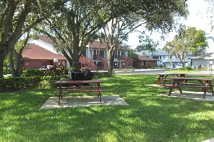 7208 29th Ave Dr W, Bradenton, FL 34209 - Photo 4