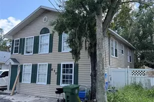 610 21st St W, Bradenton, FL 34205 - Photo 2