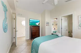 203 N Harbor Dr, Holmes Beach, FL 34217 - Photo 44