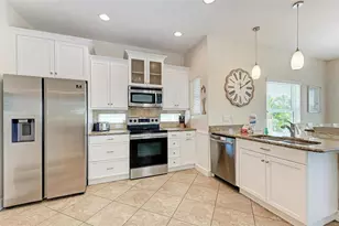 203 N Harbor Dr, Holmes Beach, FL 34217 - Photo 18