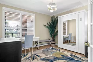 5420 Eagles Point Cir, Sarasota, FL 34231 - Photo 12