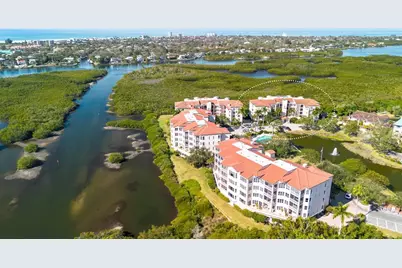 5420 Eagles Point Circle #304, Sarasota, FL 34231 - Photo 4