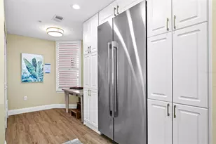 5420 Eagles Point Cir, Sarasota, FL 34231 - Photo 20