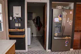 2107 6th St W, Palmetto, FL 34221 - Photo 10