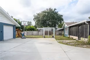 2107 6th St W, Palmetto, FL 34221 - Photo 18