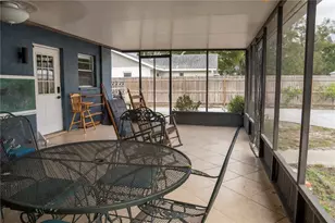 2107 6th St W, Palmetto, FL 34221 - Photo 16