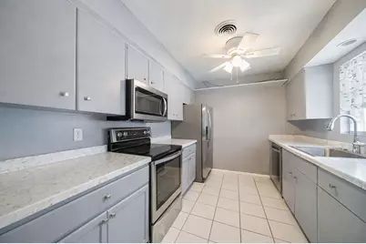2534 Waneta Drive, Sarasota, FL 34231 - Photo 10