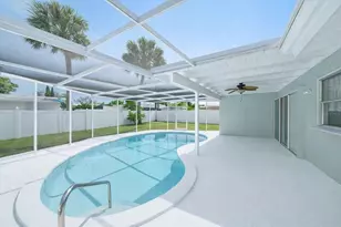 2534 Waneta Dr, Sarasota, FL 34231 - Photo 4