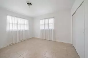 2534 Waneta Dr, Sarasota, FL 34231 - Photo 16