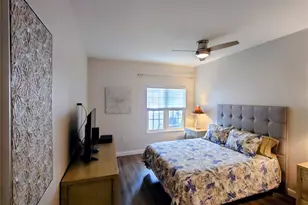 200 4th Ave S, Saint Petersburg, FL 33701 - Photo 8