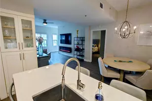 200 4th Ave S, Saint Petersburg, FL 33701 - Photo 12