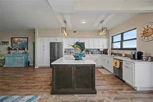 5408 Eagles Point Cir, Sarasota, FL 34231 - Photo 10